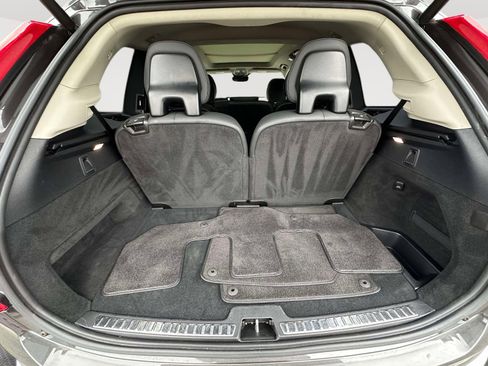 Used 2024 Volvo XC90 B5 Plus image 36