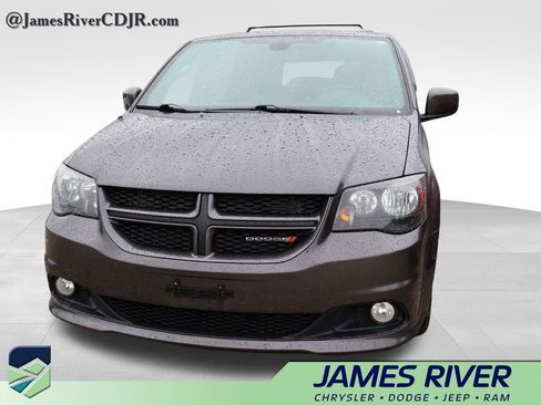 Used 2019 Dodge Grand Caravan GT FWD image 4