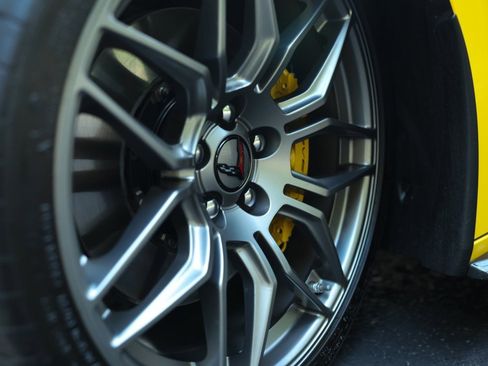 Used 2025 Chevrolet Corvette Z06 w/ Chrome Exterior Badge Package image 12