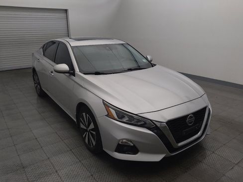 Used 2020 Nissan Altima 2.5 SV AWD/4WD image 13