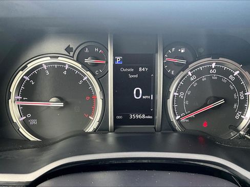 Used 2023 Toyota 4Runner TRD Off-Road Premium AWD/4WD image 19