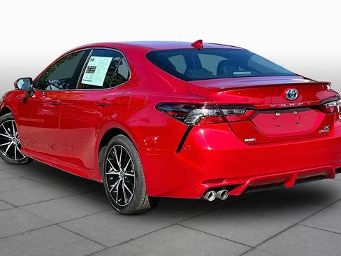 Certified 2024 Toyota Camry SE FWD image 12