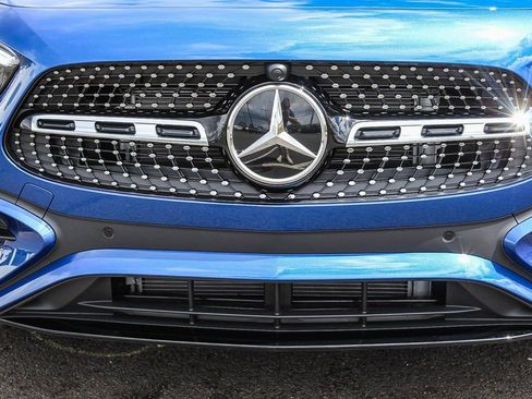 Used 2024 Mercedes-Benz GLA 250 4MATIC image 22