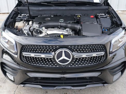 Used 2023 Mercedes-Benz GLB 250 image 7