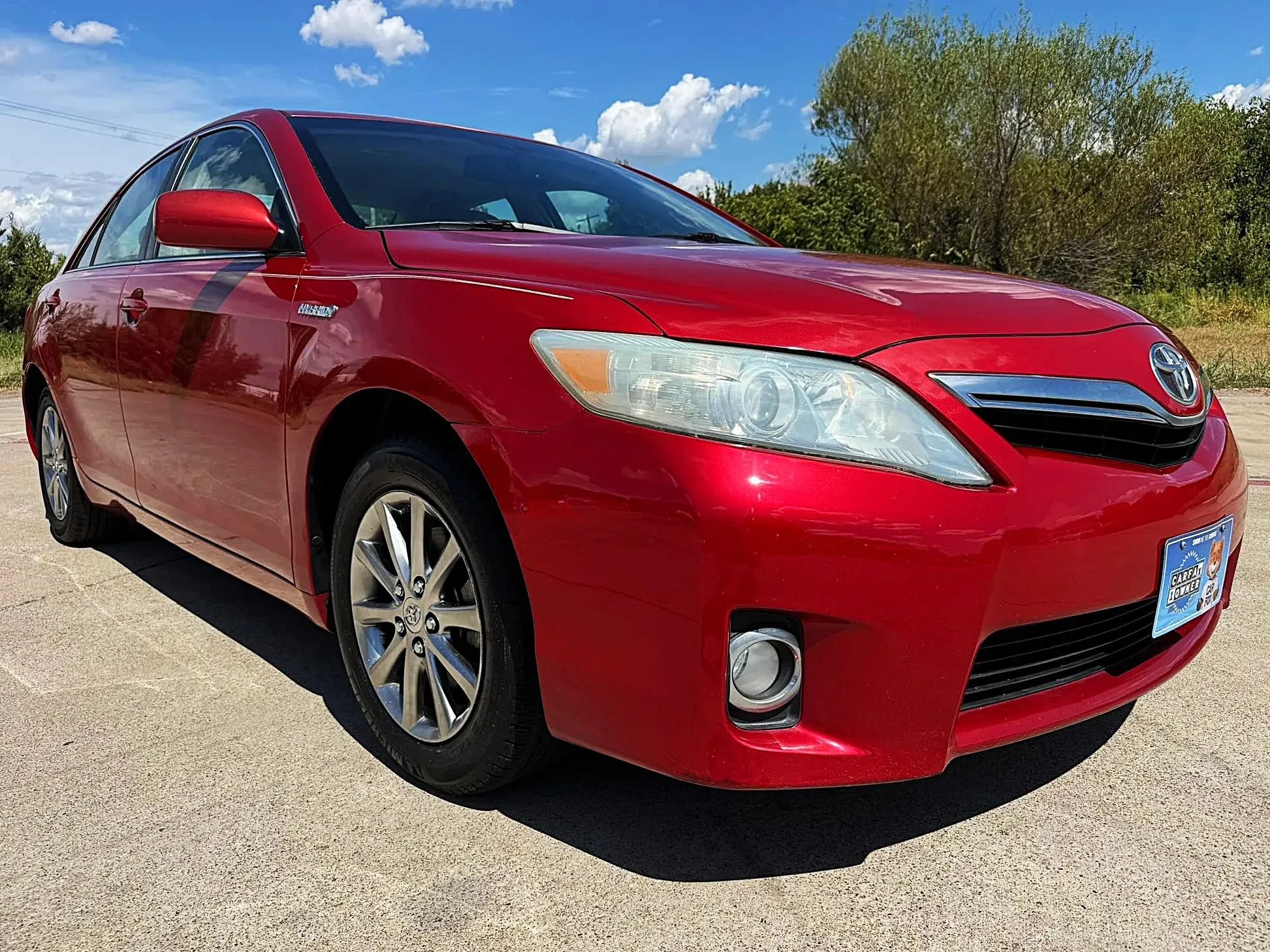 Used 2010 Toyota Camry Hybrid w/ Upgrade Pkg FWD image 2