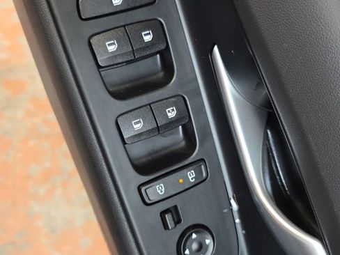 Certified 2024 Hyundai Elantra Limited image 24