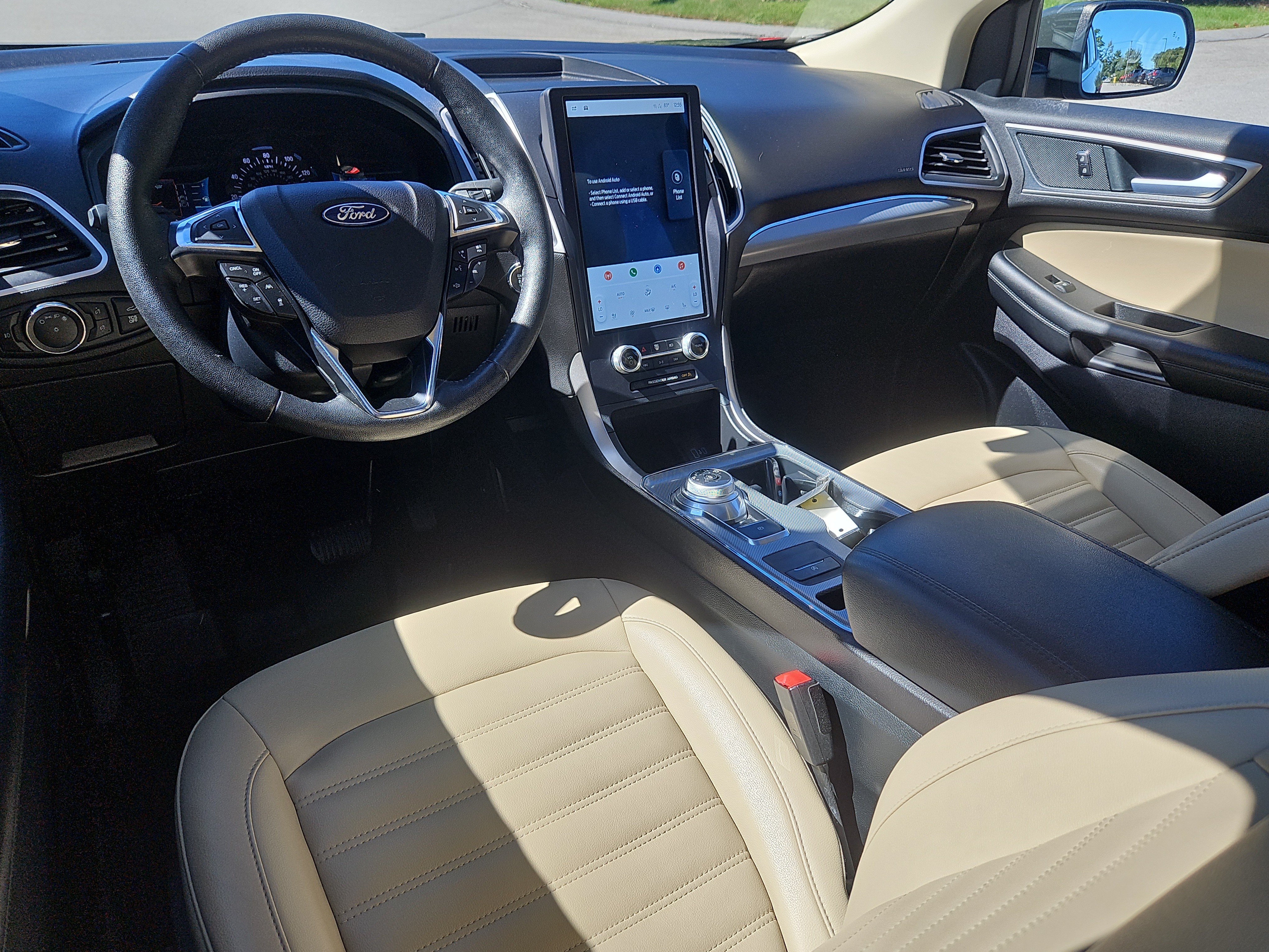 Used 2022 Ford Edge SEL w/ Convenience Package AWD/4WD image 3