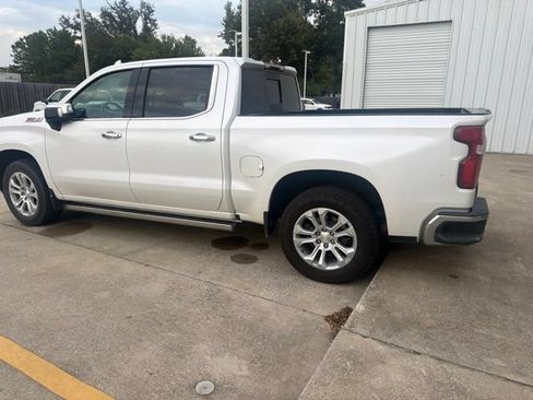 Used 2023 Chevrolet Silverado 1500 LTZ w/ LTZ Convenience Package II AWD/4WD image 15
