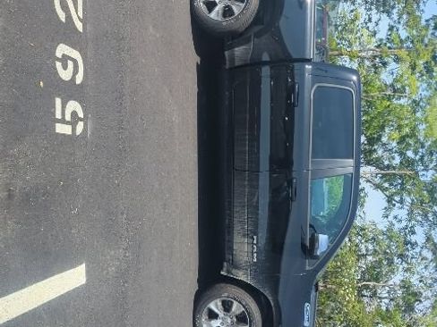 Used 2023 RAM 1500 Laramie AWD/4WD image 5