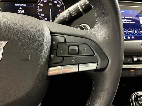 Used 2023 Cadillac XT4 Premium Luxury AWD/4WD image 13