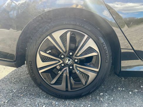 Used 2018 Honda Civic EX image 32