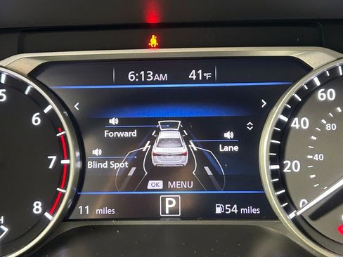 Used 2025 Nissan Sentra SR w/ Midnight Edition FWD image 21