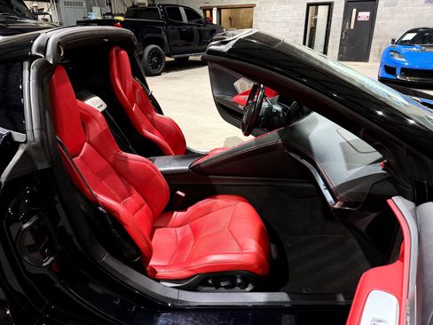 Used 2021 Chevrolet Corvette Stingray Preferred Cpe w/ Z51 Performance Package RWD image 21