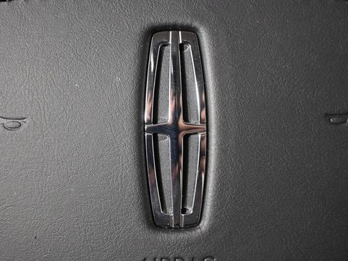 New 2026 Lincoln Nautilus Reserve AWD/4WD image 34