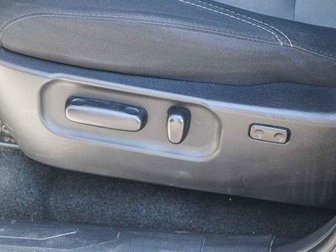 Used 2020 Toyota Tacoma TRD Off-Road image 21