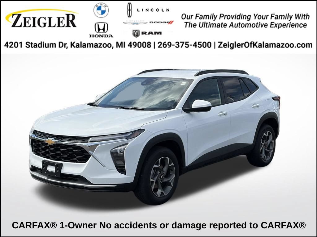 Used 2025 Chevrolet Trax LT w/ LT Convenience Package FWD image 1