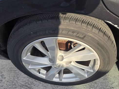 Used 2014 Nissan Altima 2.5 SL w/ Moonroof Package FWD image 5