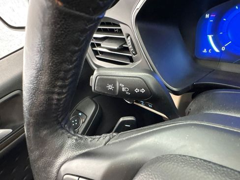 Used 2020 Ford Escape Titanium w/ Titanium Premium Package 2.0 AWD/4WD image 22