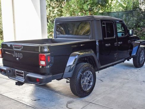 New 2026 Jeep Gladiator Sport image 6