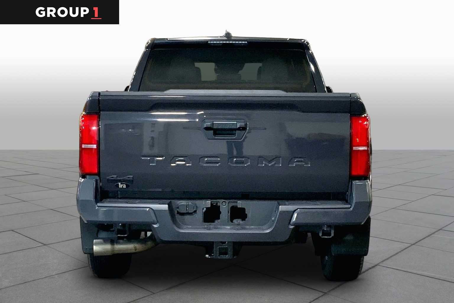 Certified 2025 Toyota Tacoma SR5 AWD/4WD image 5