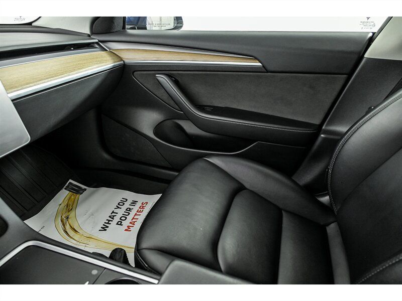 Used 2022 Tesla Model 3 RWD image 31