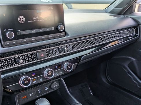 Used 2025 Honda Civic Sport image 15