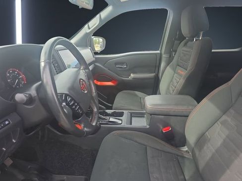 Used 2023 Nissan Frontier PRO-4X w/ Technology Package image 9