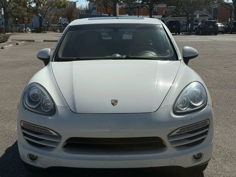 Used 2012 Porsche Cayenne Sport Utility 4D image 2