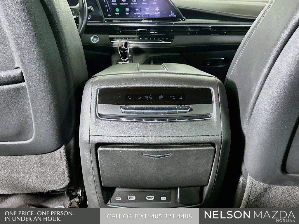 Used 2023 Cadillac Escalade Sport AWD/4WD image 28