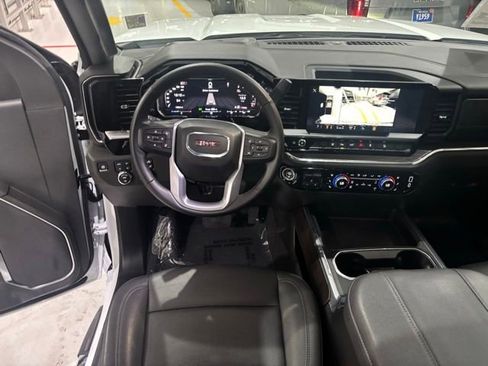 Used 2024 GMC Sierra 3500 SLT w/ SLT Premium Package AWD/4WD image 34