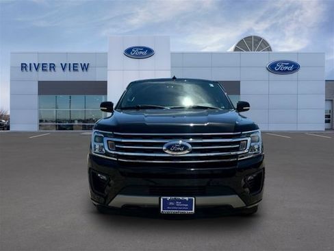 Certified 2019 Ford Expedition XLT w/ Equipment Group 202A AWD/4WD image 2