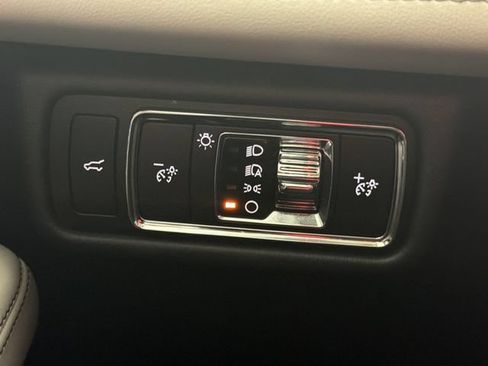 Certified 2025 Lincoln Aviator Reserve w/ Equipment Group 201A AWD/4WD image 10