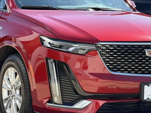 Used 2025 Cadillac XT6 Luxury AWD/4WD image 12