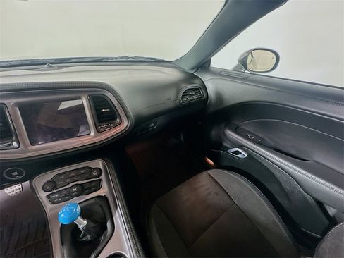 Used 2023 Dodge Challenger R/T w/ Plus Package image 11