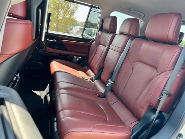 Used 2017 Lexus LX 570 4WD image 17