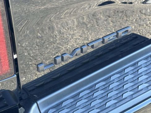 Certified 2024 RAM 2500 Limited image 15