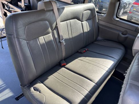 Used 2012 Chevrolet Express 3500 LS image 10