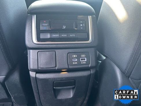 Used 2025 Subaru Ascent Onyx Edition AWD/4WD image 20