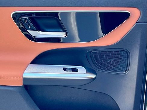 Certified 2026 Mercedes-Benz GLC 300 4MATIC image 36