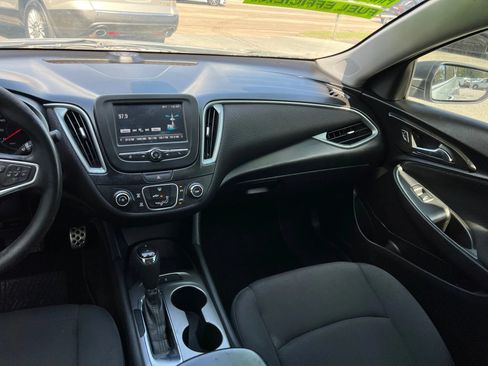 Used 2016 Chevrolet Malibu LS FWD image 16
