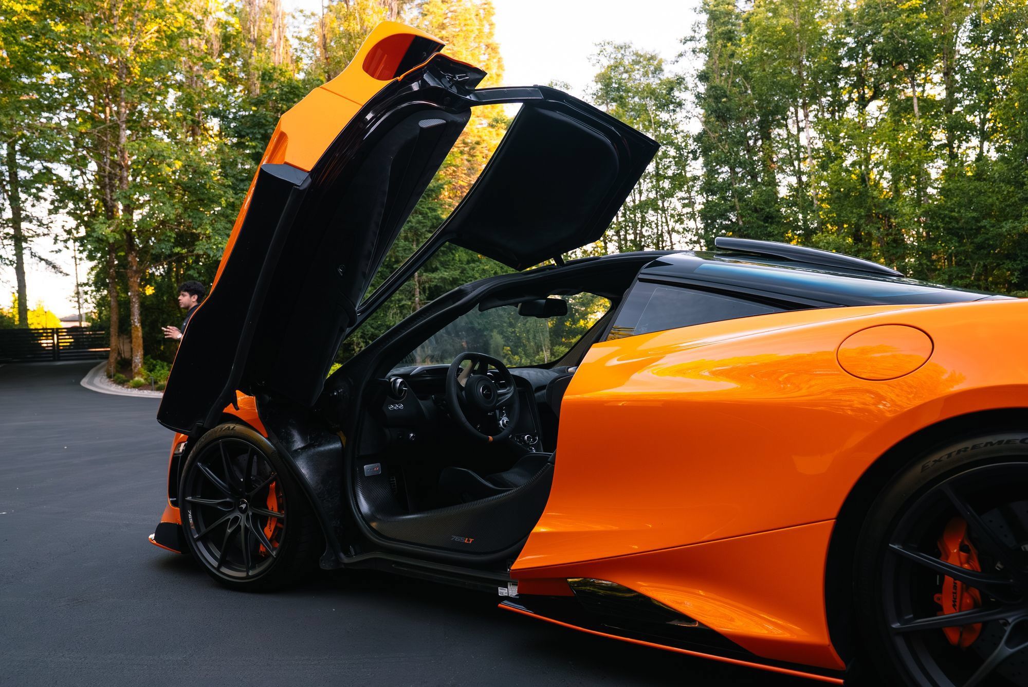 Used 2021 McLaren 765LT RWD image 10
