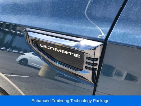 Used 2025 GMC Yukon XL Denali Ultimate w/ LPO, Illumination Package AWD/4WD image 8