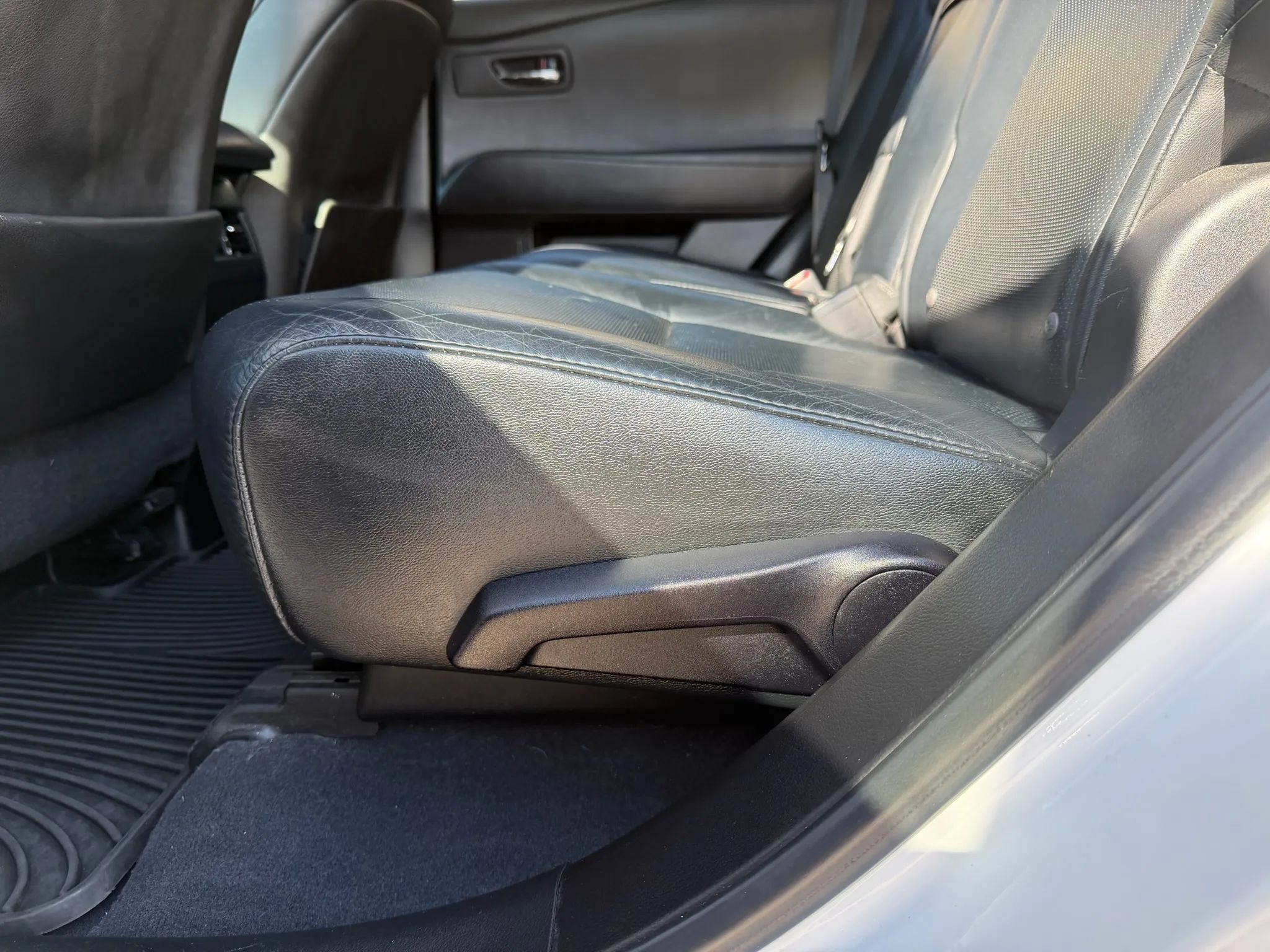 Used 2011 Lexus RX 350 AWD w/ Premium Pkg image 29