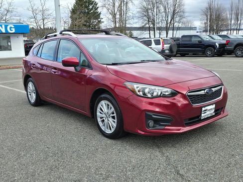 Used 2018 Subaru Impreza 2.0i Premium image 3