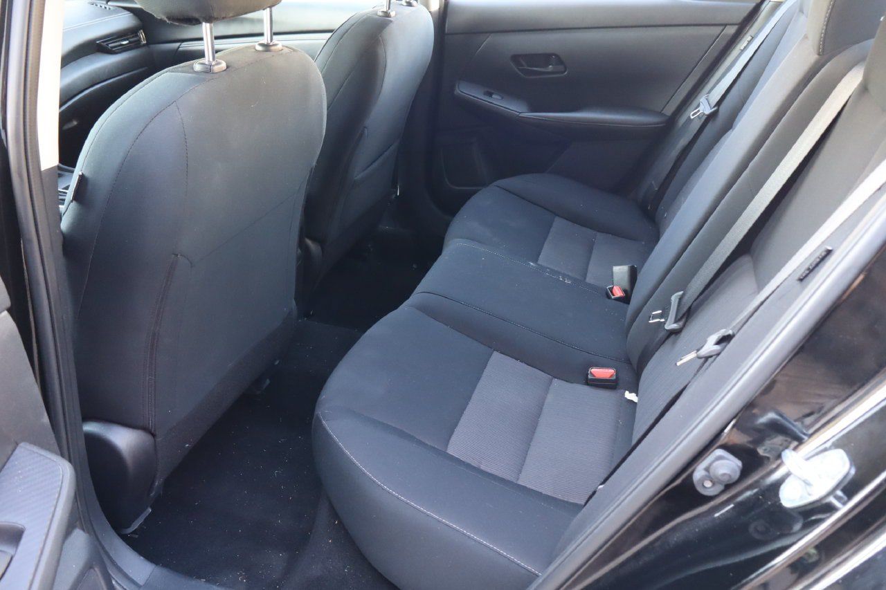 Used 2024 Nissan Sentra SV FWD image 5