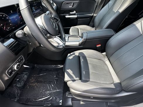 Certified 2026 Mercedes-Benz GLA 250 4MATIC w/ Exclusive Package image 10