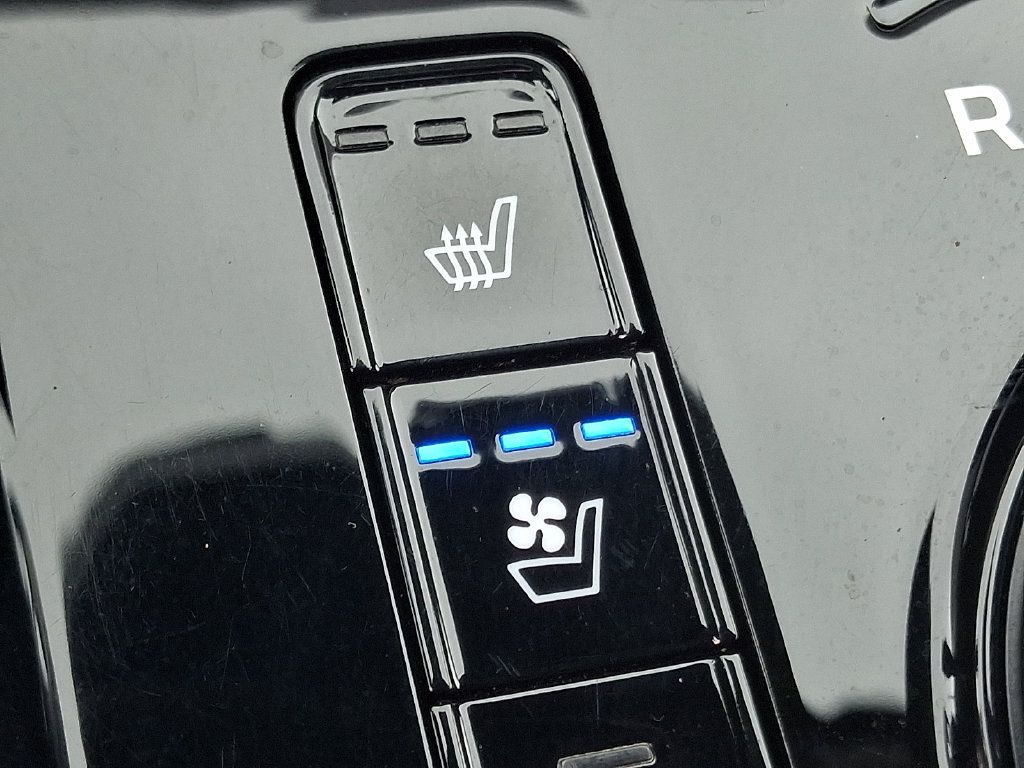 Used 2023 Kia Niro Wave w/ Wave Preserve Package FWD image 26