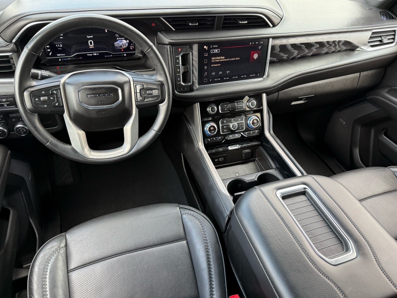 Used 2023 GMC Yukon Denali AWD/4WD image 13