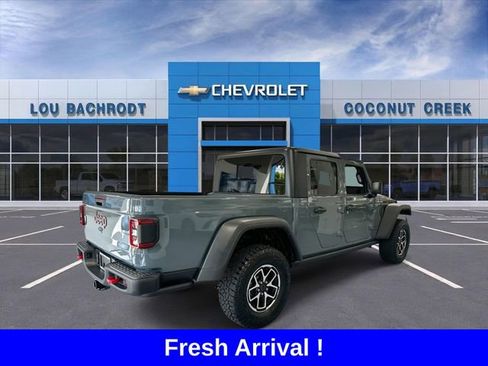 Used 2025 Jeep Gladiator Rubicon w/ Convenience Group image 8