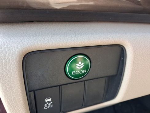 Used 2017 Honda Accord EX-L image 22